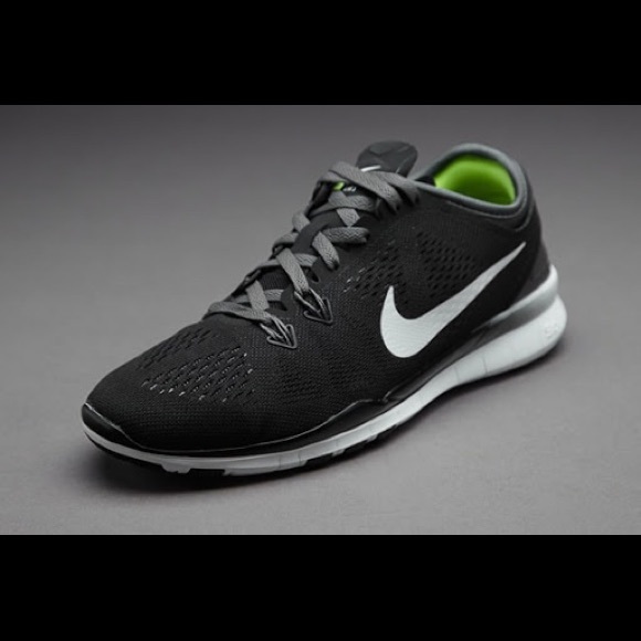 nike free tr fit 5 white